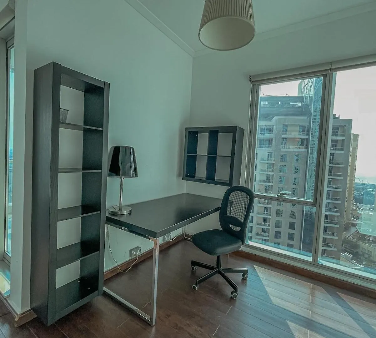 Stunning 2 Bedroom Marina Canal View Apartment Dubai